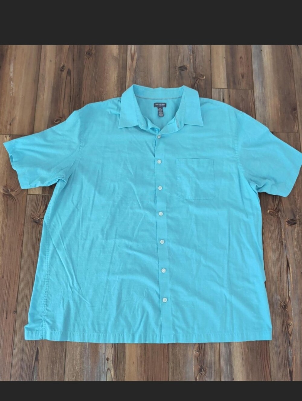 NEW w/o tags. Van Heusen Men’s Short-Sleeve Button-Down Shirt in Aqua Blue